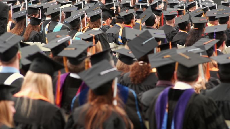 CNN story image on recent graduates and the job market.